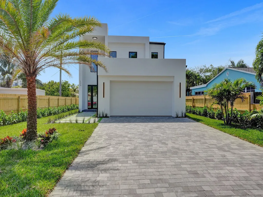 130 E Hart Street Lantana FL 33462