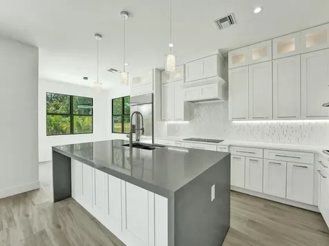 130 E Hart Street Lantana FL 33462