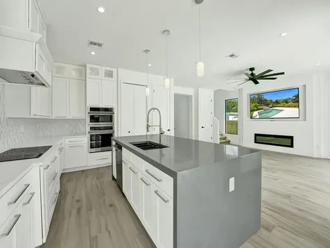 130 E Hart Street Lantana FL 33462