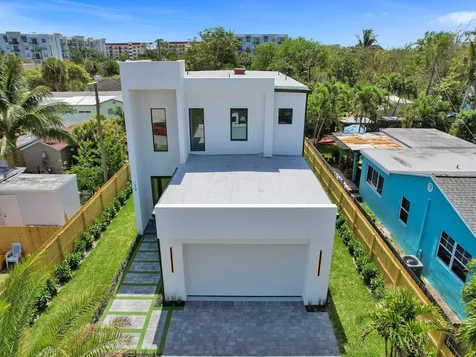 130 E Hart Street Lantana FL 33462