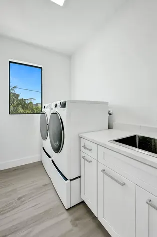 130 E Hart Street Lantana FL 33462