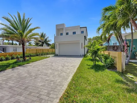 130 E Hart Street Lantana FL 33462