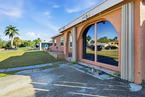 333 Mid Pines Road Palm Springs FL 33461