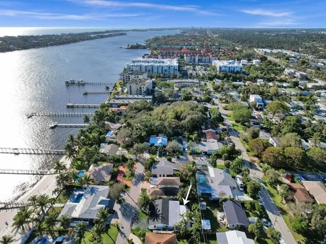913 S Lakeside Place Lantana FL 33462