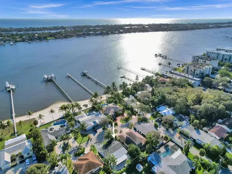 913 S Lakeside Place Lantana FL 33462