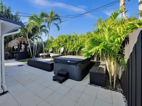 913 S Lakeside Place Lantana FL 33462