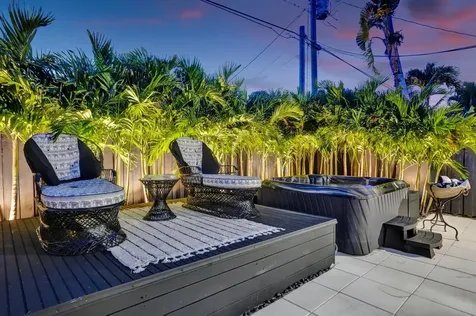 913 S Lakeside Place Lantana FL 33462