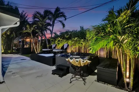 913 S Lakeside Place Lantana FL 33462
