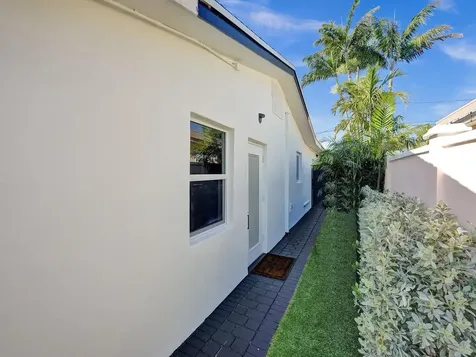 913 S Lakeside Place Lantana FL 33462