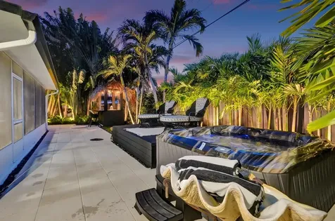 913 S Lakeside Place Lantana FL 33462