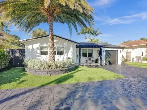 913 S Lakeside Place Lantana FL 33462