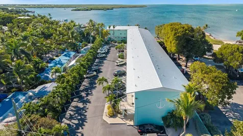 92550 Overseas Highway Tavernier FL 33070