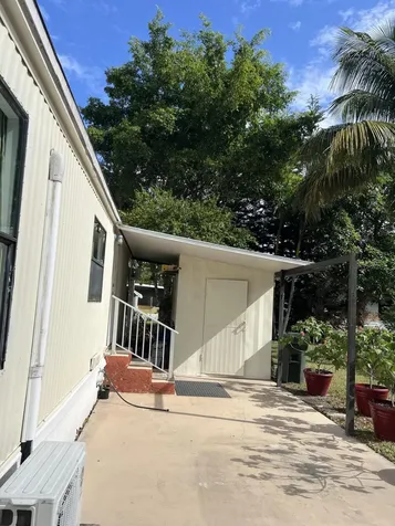 6730 Nw 44th Way Coconut Creek FL 33073