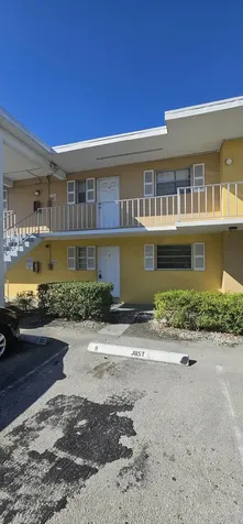 1505 Crescent Circle Lake Park FL 33403