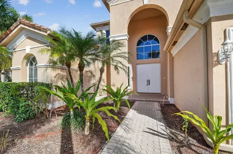 6068 Pond Bluff Court Lake Worth FL 33467