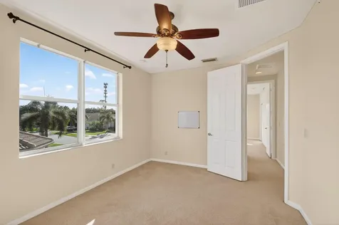 6068 Pond Bluff Court Lake Worth FL 33467