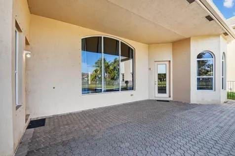 6068 Pond Bluff Court Lake Worth FL 33467