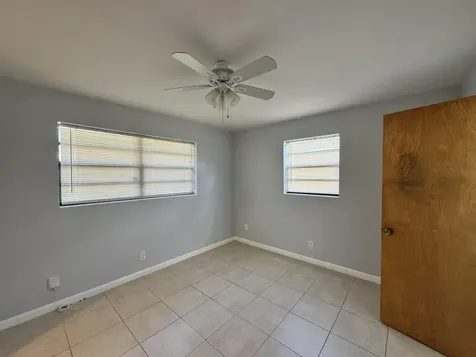 8761 40th Terrace Palm Beach Gardens FL 33410