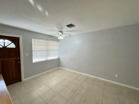 8761 40th Terrace Palm Beach Gardens FL 33410