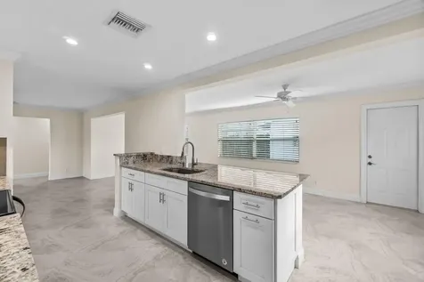 2096 SW 13th Terrace Boynton Beach FL 33426