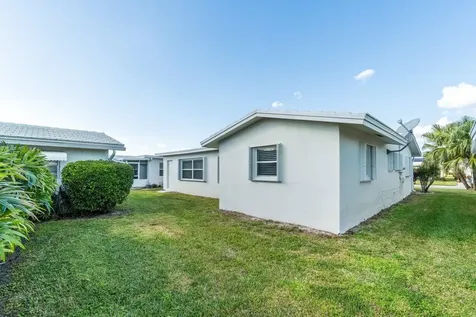 2096 SW 13th Terrace Boynton Beach FL 33426
