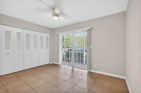 378 Sheffield P West Palm Beach FL 33417
