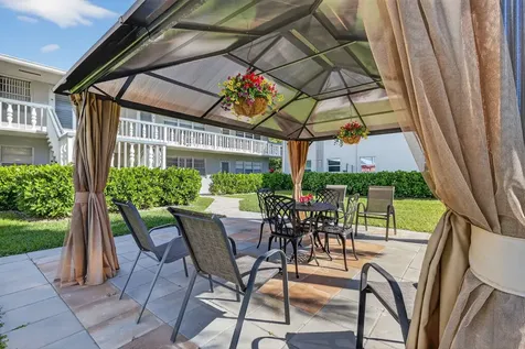 378 Sheffield P West Palm Beach FL 33417