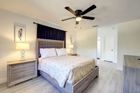 543 SE Greenway Terrace Port Saint Lucie FL 34983
