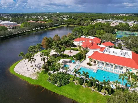 1178 Nw Lombardy Drive Port Saint Lucie FL 34986