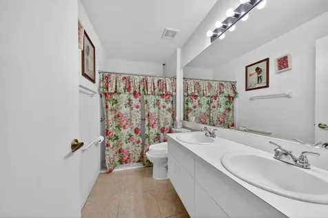 1178 Nw Lombardy Drive Port Saint Lucie FL 34986