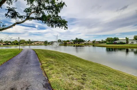 2492 Nw 10th Street Delray Beach FL 33445