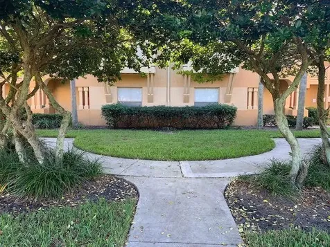 4831 Via Palm Lakes West Palm Beach FL 33417
