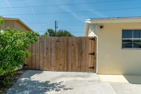 1416 W Hardee Street Lantana FL 33462