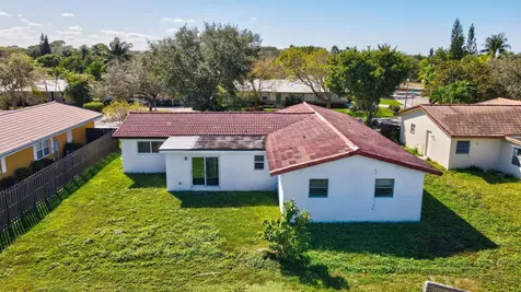 4005 Nw 76th Avenue Coral Springs FL 33065