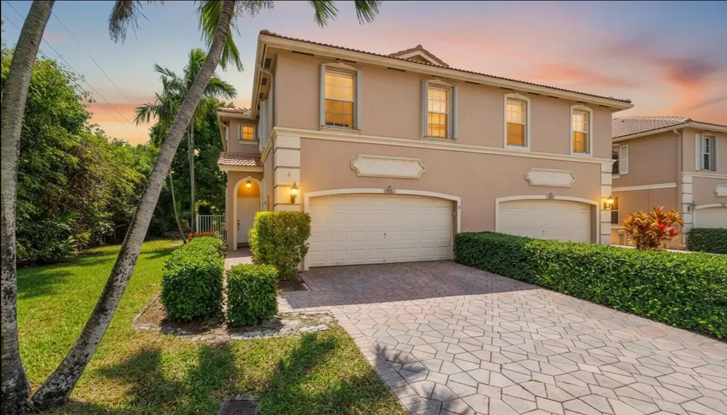 3544 Lakewood Place Coconut Creek FL 33073