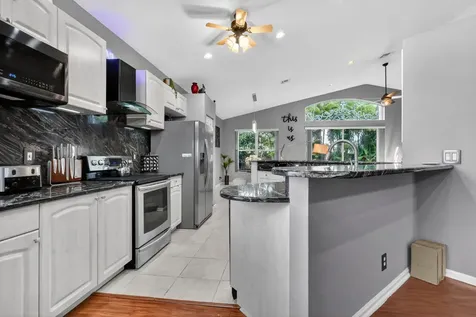 10026 Diamond Lake Drive Boynton Beach FL 33437