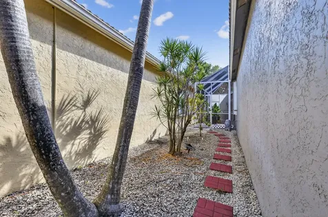 10026 Diamond Lake Drive Boynton Beach FL 33437