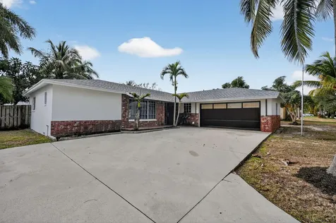 8776 Se Bahama Circle Hobe Sound FL 33455