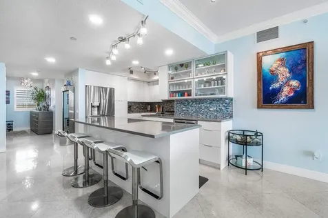 2650 Lake Shore Drive Riviera Beach FL 33404
