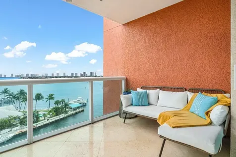 2650 Lake Shore Drive Riviera Beach FL 33404