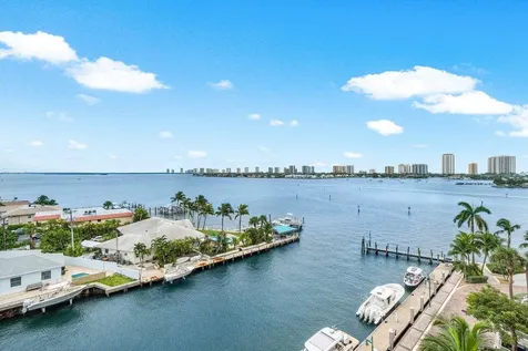2650 Lake Shore Drive Riviera Beach FL 33404