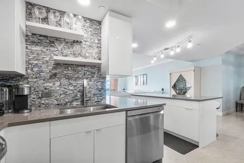 2650 Lake Shore Drive Riviera Beach FL 33404
