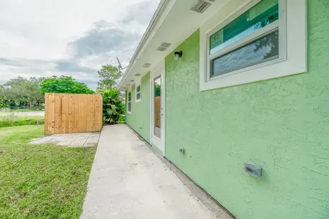 3763 SE Dixie Ross Street Stuart FL 34997
