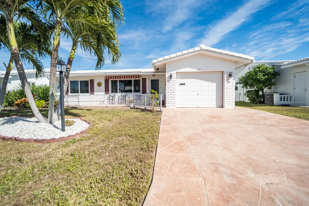 1507 Alfred Drive Boynton Beach FL 33426