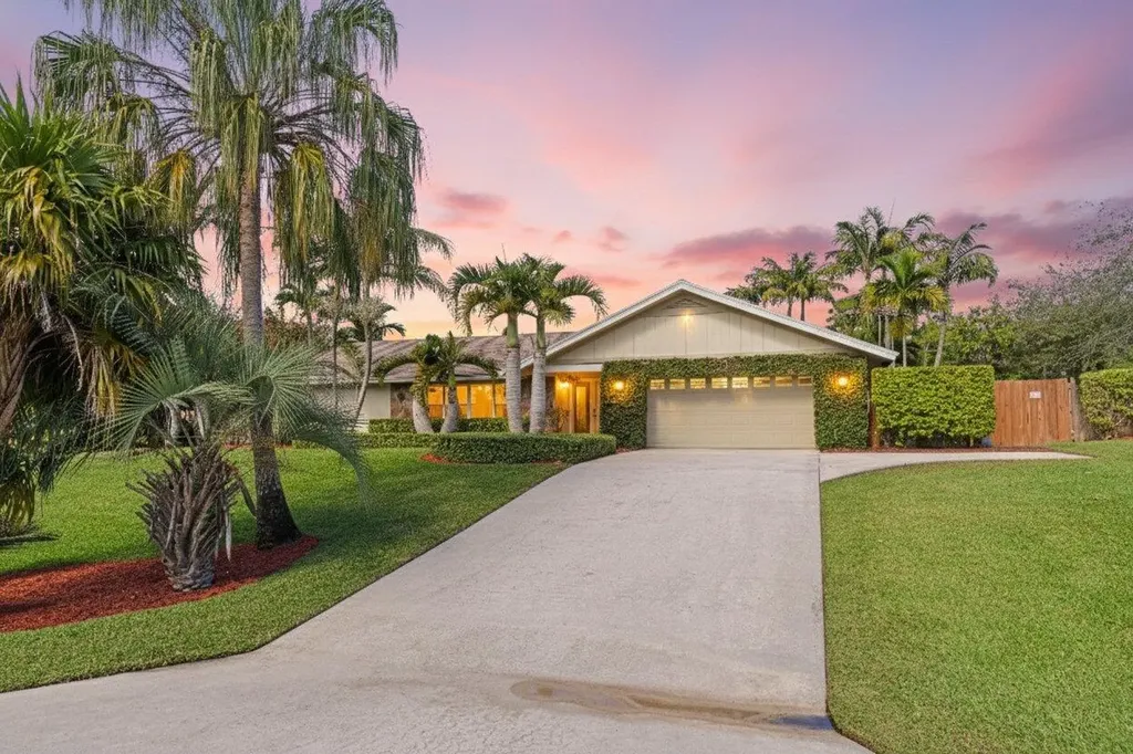 1887 Finn Hill Drive Boynton Beach FL 33426