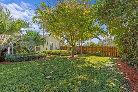 1887 Finn Hill Drive Boynton Beach FL 33426
