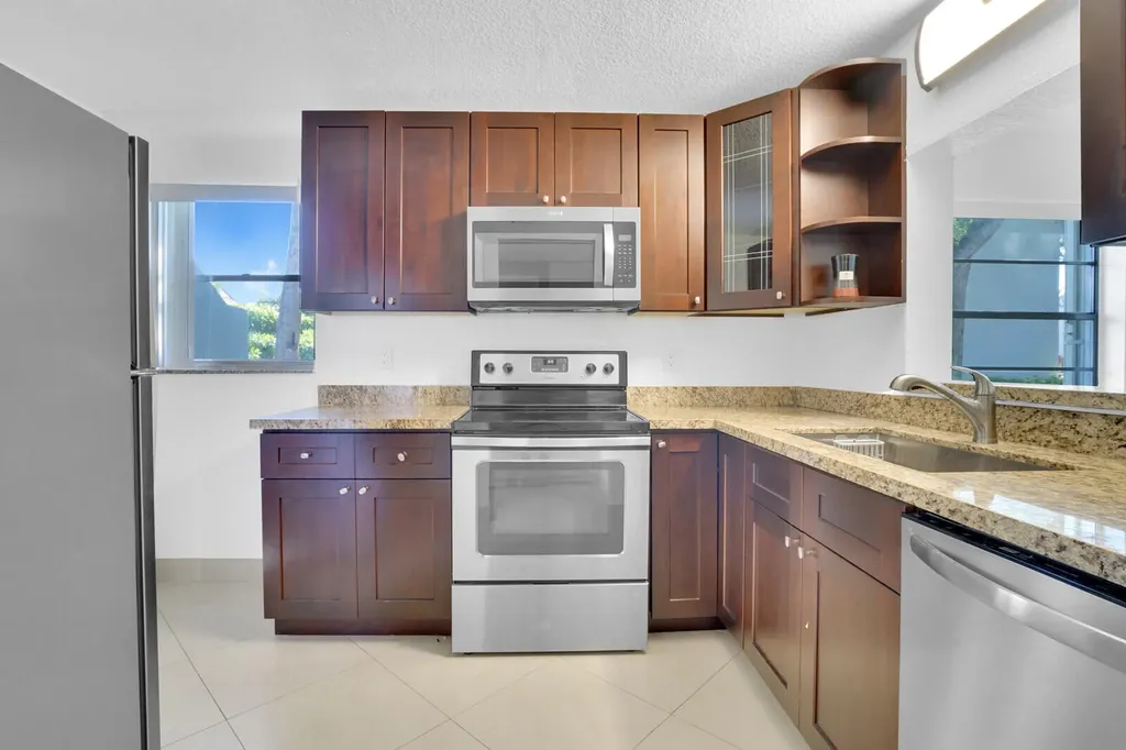 2900 SW 22nd Avenue Delray Beach FL 33445