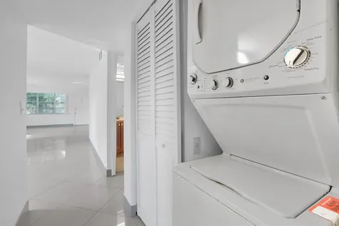 2900 SW 22nd Avenue Delray Beach FL 33445