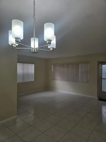 17 Cambridge A West Palm Beach FL 33417