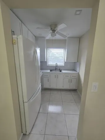 17 Cambridge A West Palm Beach FL 33417